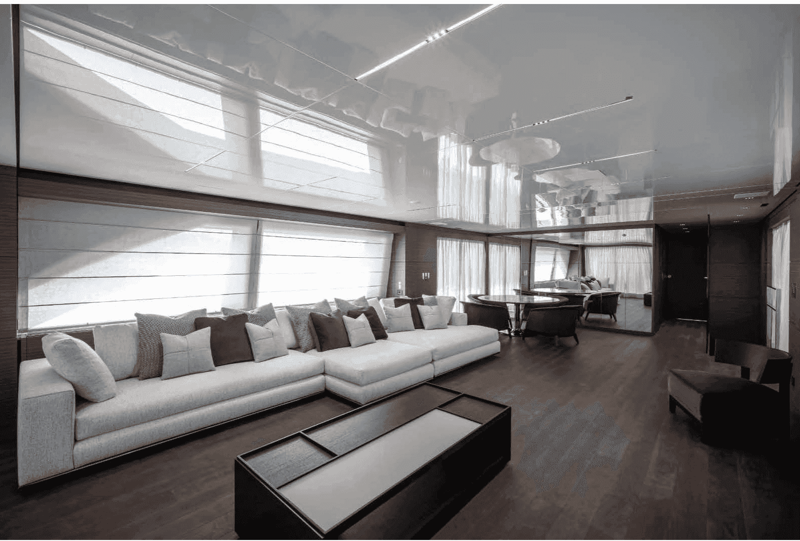 Custom Line Ferretti group CUSTOM LINE NAVETTA 42 - View 15