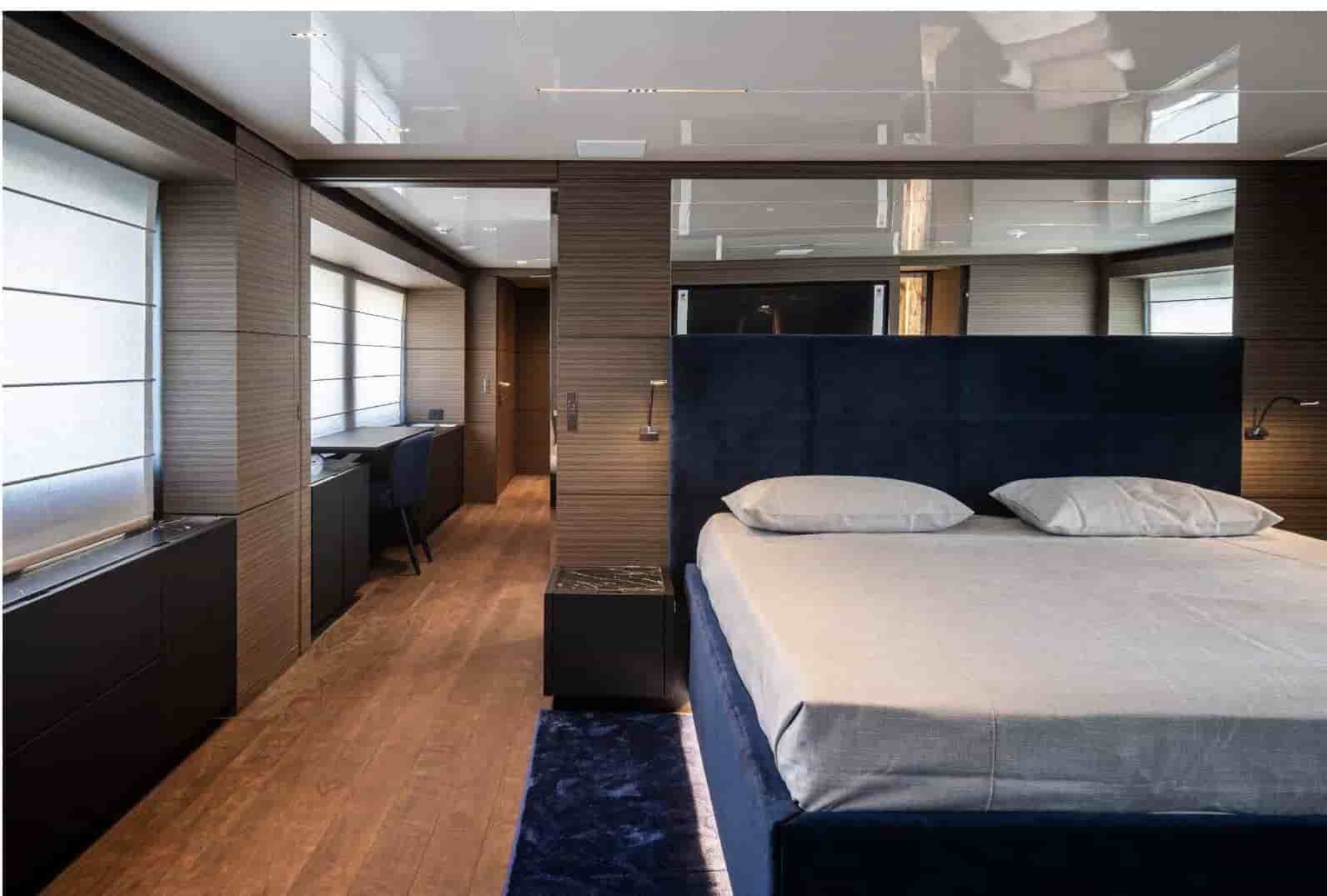 Custom Line Ferretti group CUSTOM LINE NAVETTA 42 - View 16