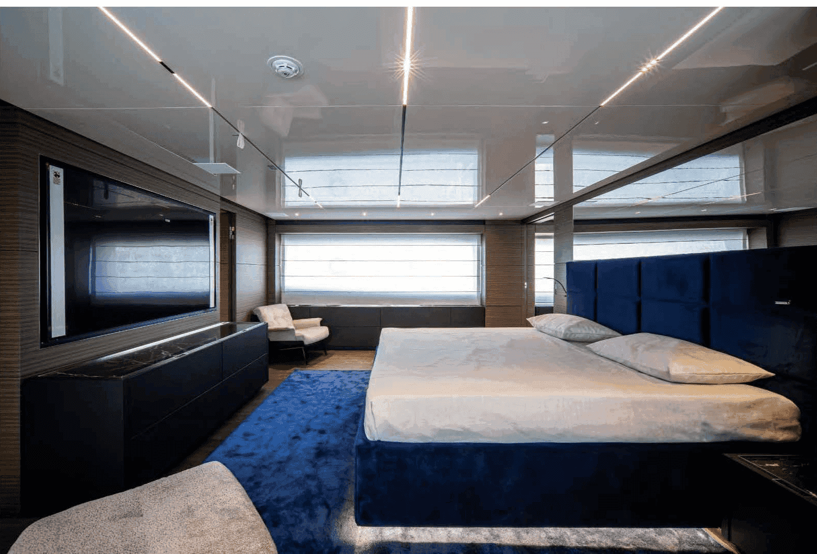 Custom Line Ferretti group CUSTOM LINE NAVETTA 42 - View 9