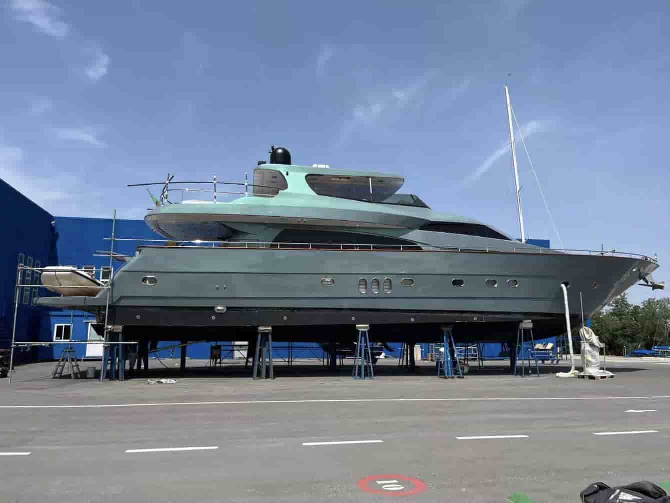 Firebird Viareggio Firebird 28M fly - View 1