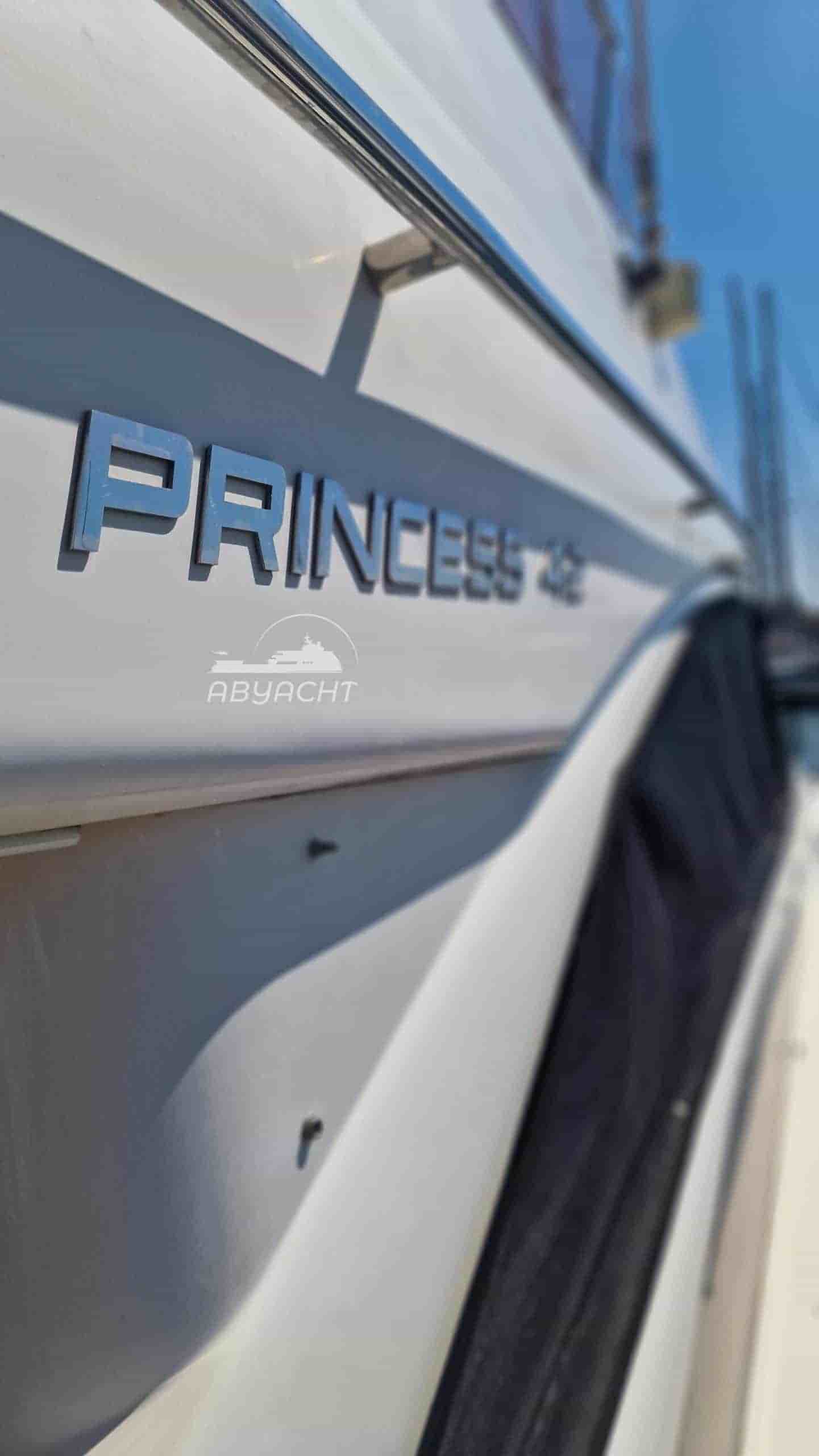 Princess Yachts Princess 42 2013 - View 5