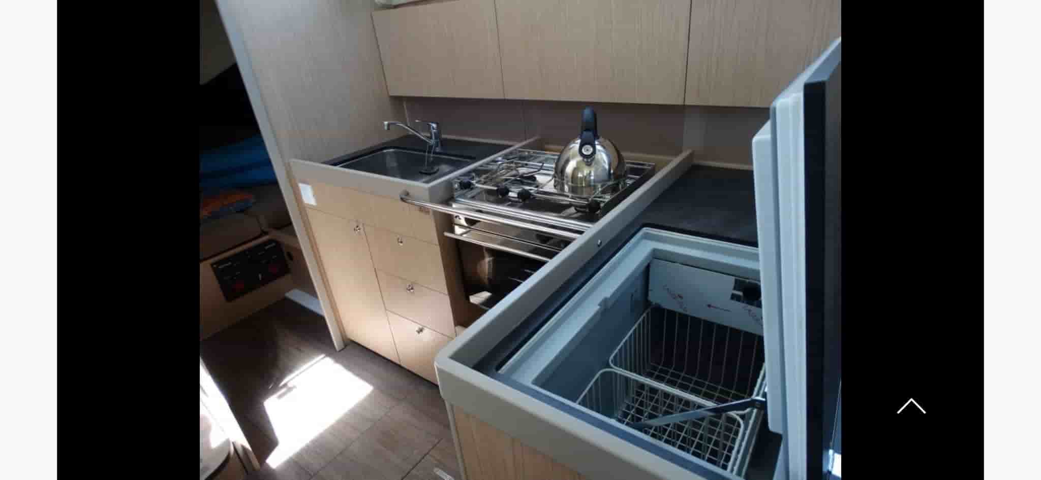 Beneteau Beneteau Oceanis 41.1 - View 11