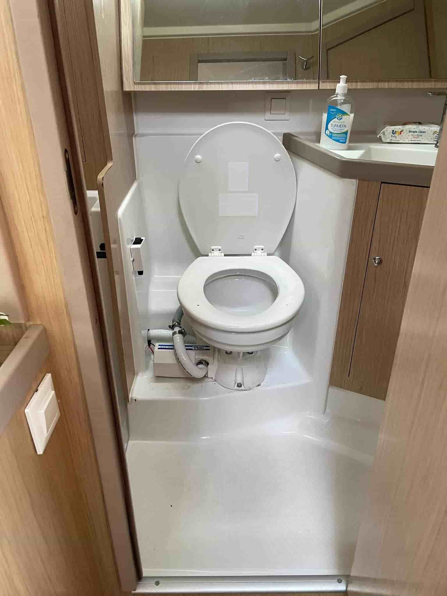 Beneteau Beneteau Oceanis 41.1 - View 13