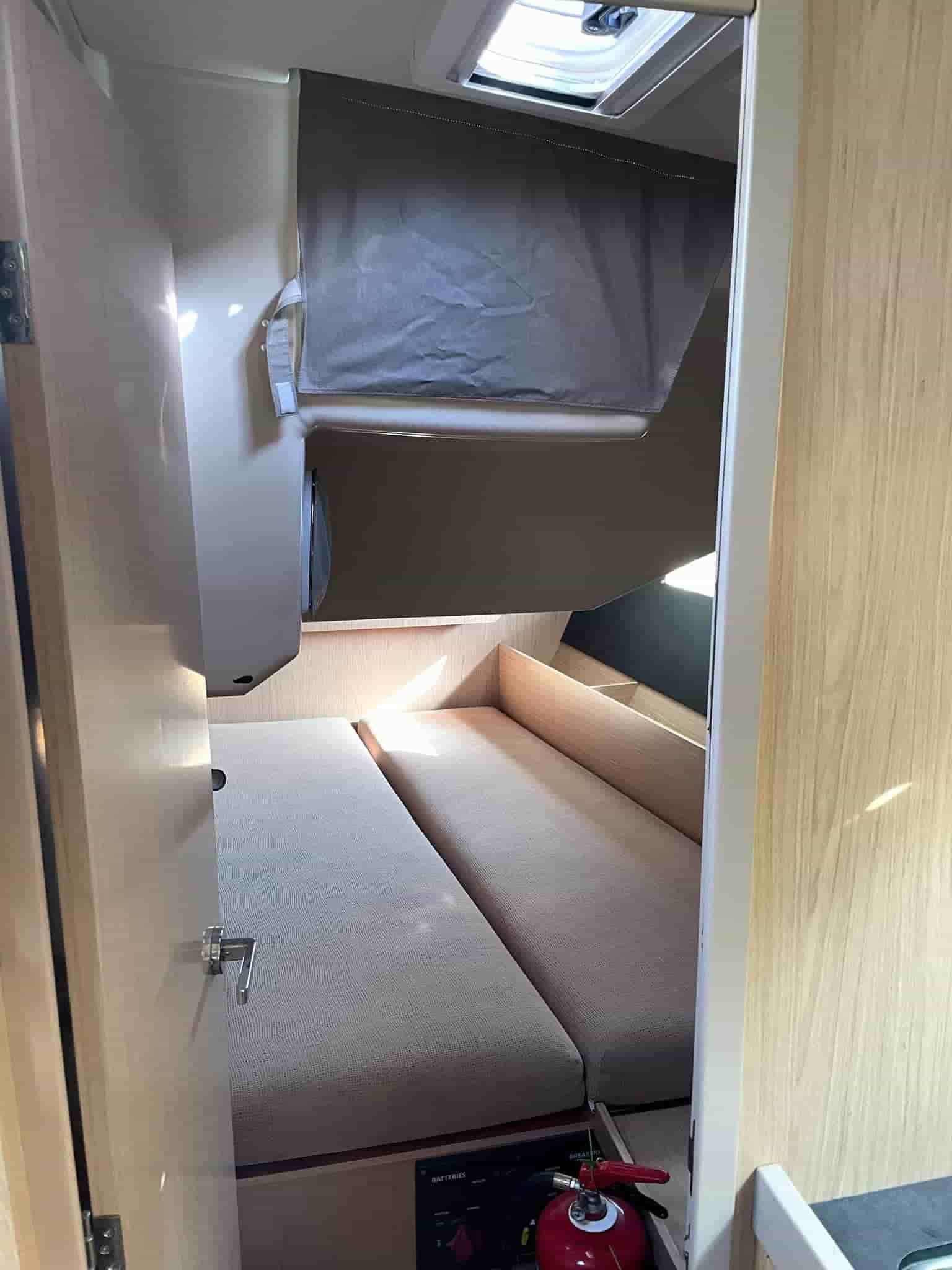 Beneteau Beneteau Oceanis 41.1 - View 16