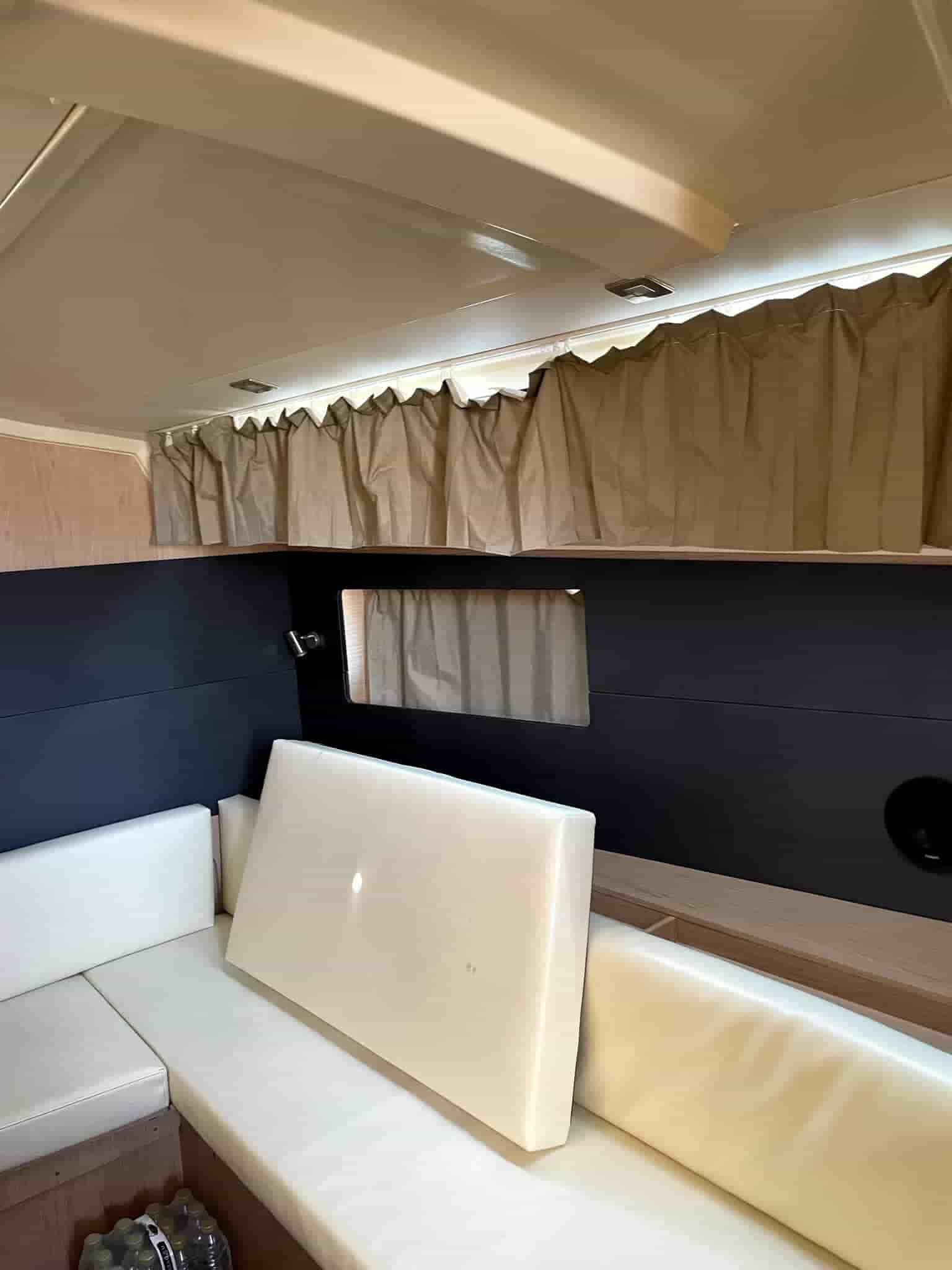 Beneteau Beneteau Oceanis 41.1 - View 17