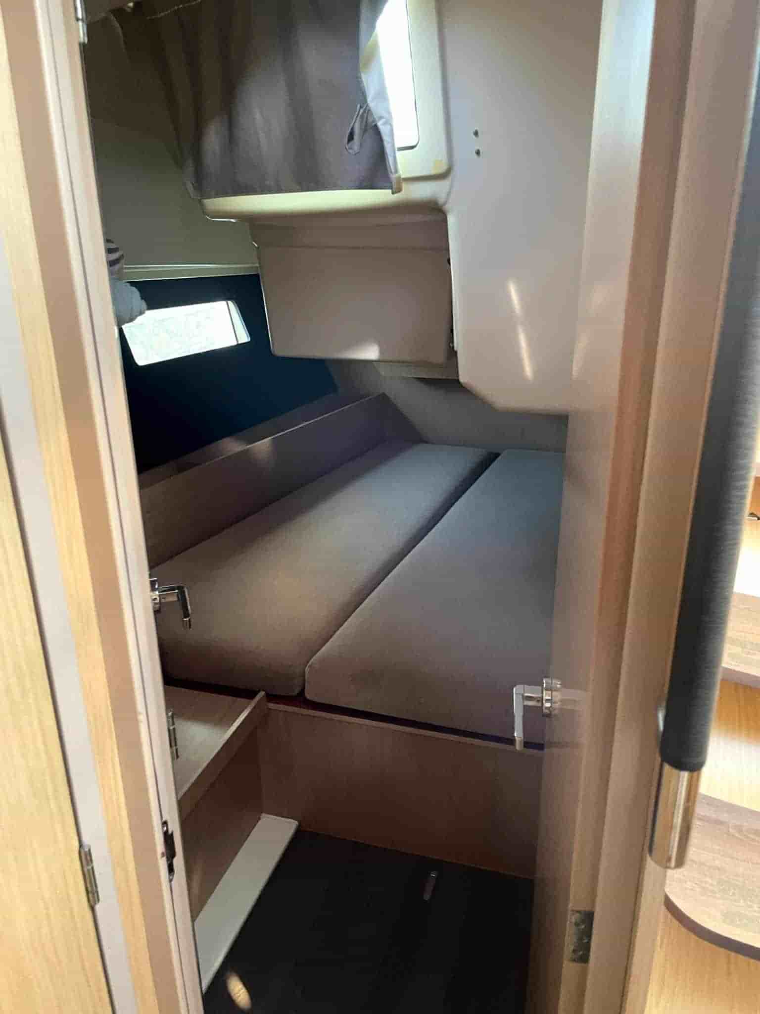 Beneteau Beneteau Oceanis 41.1 - View 18