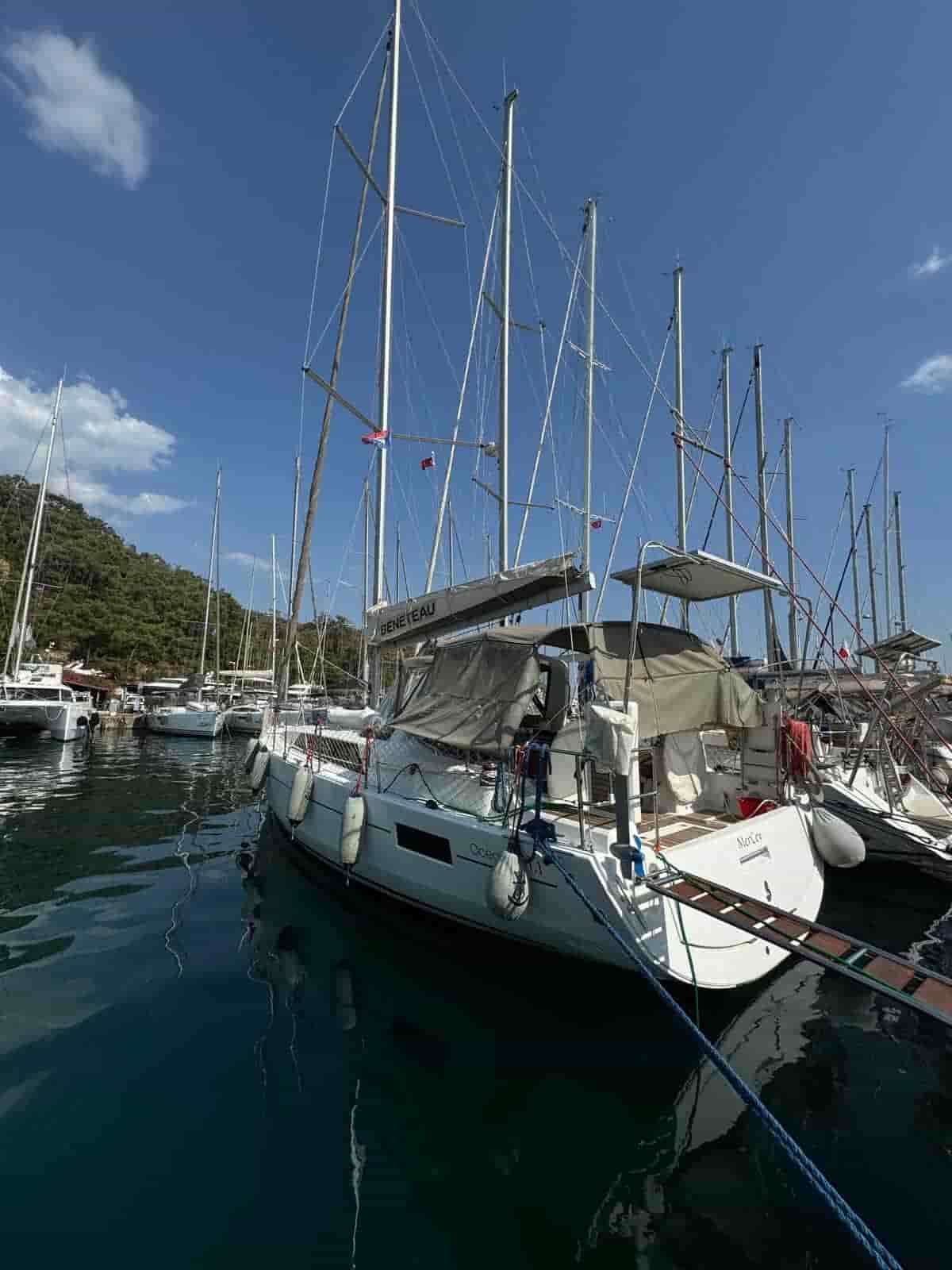 Beneteau Beneteau Oceanis 41.1 - View 6