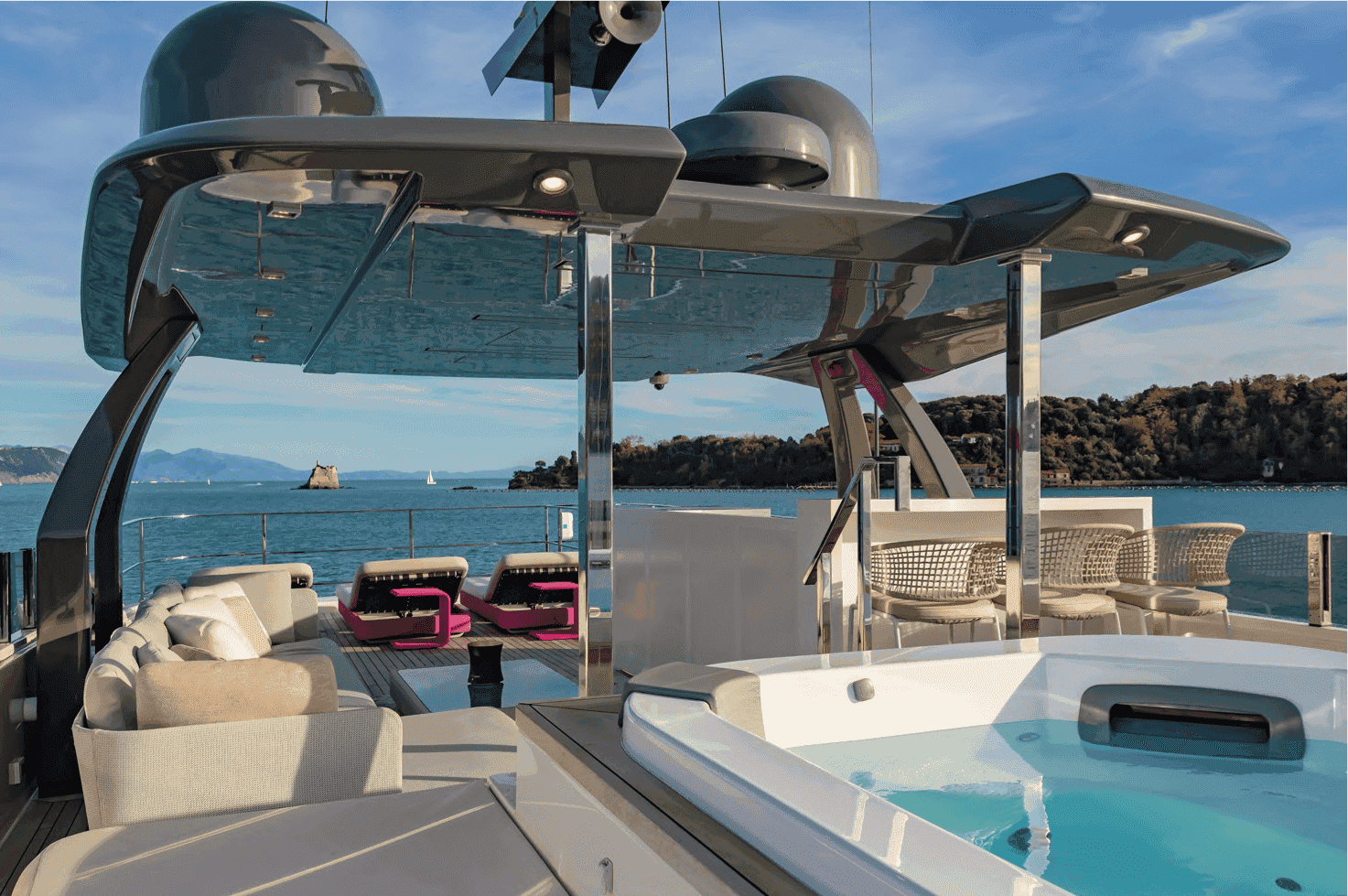 Ferretti Custom Line Custom Line 37 M Navetta - View 10