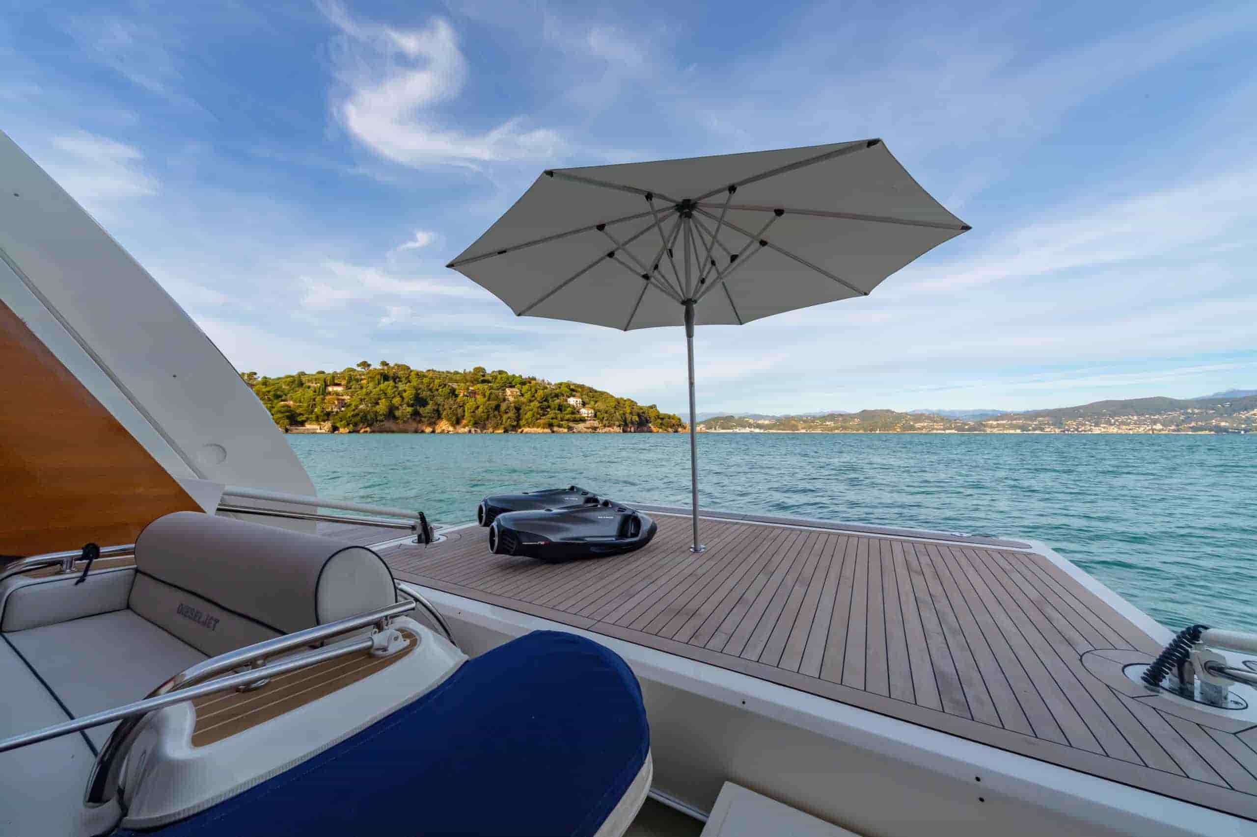 Ferretti Custom Line Custom Line 37 M Navetta - View 8