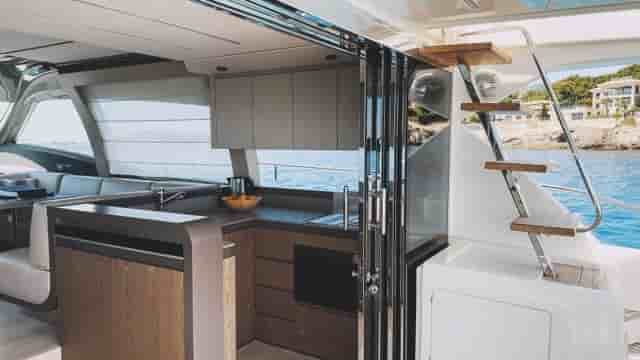 Ferretti Ferretti 550 flybridge - View 8