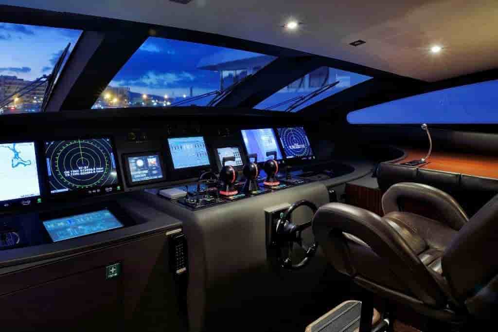 Isa ISA 120 sport yacht - View 12