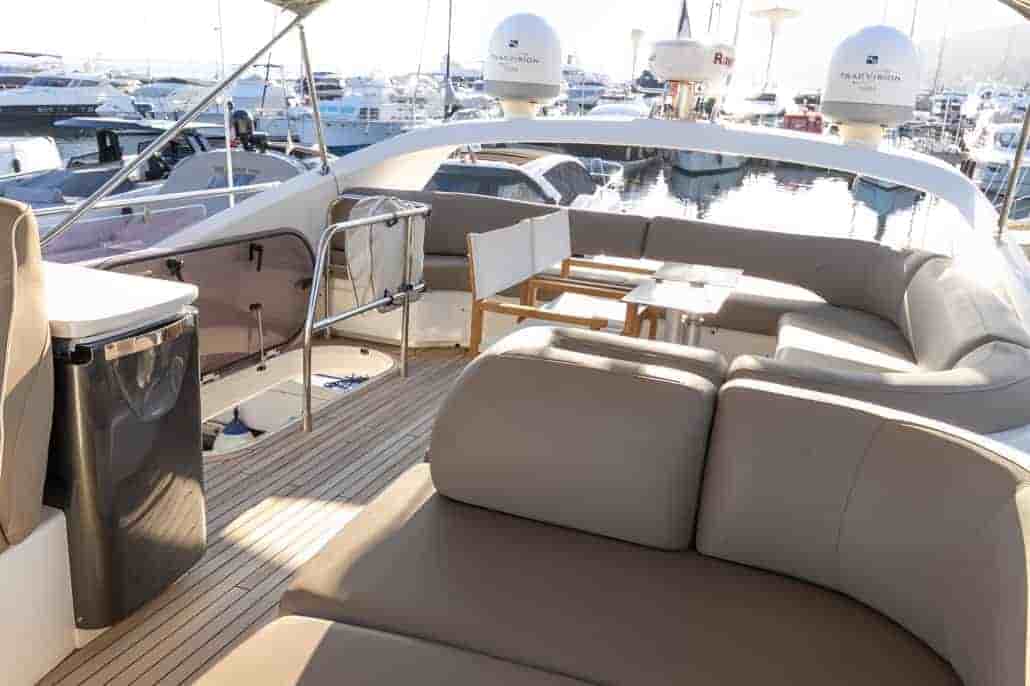 Princess Yachts Princess 52 Flybridge 2013 - View 5