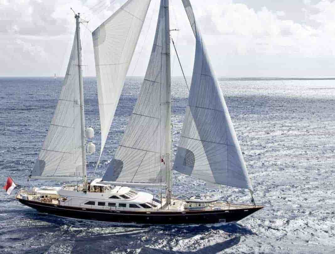 Perini Navi Perini Navi 40 M - View 1