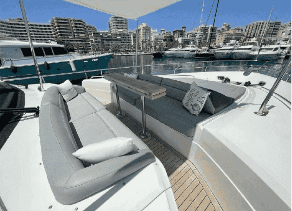 Princess Yachts Princess 82 (2014) - View 18