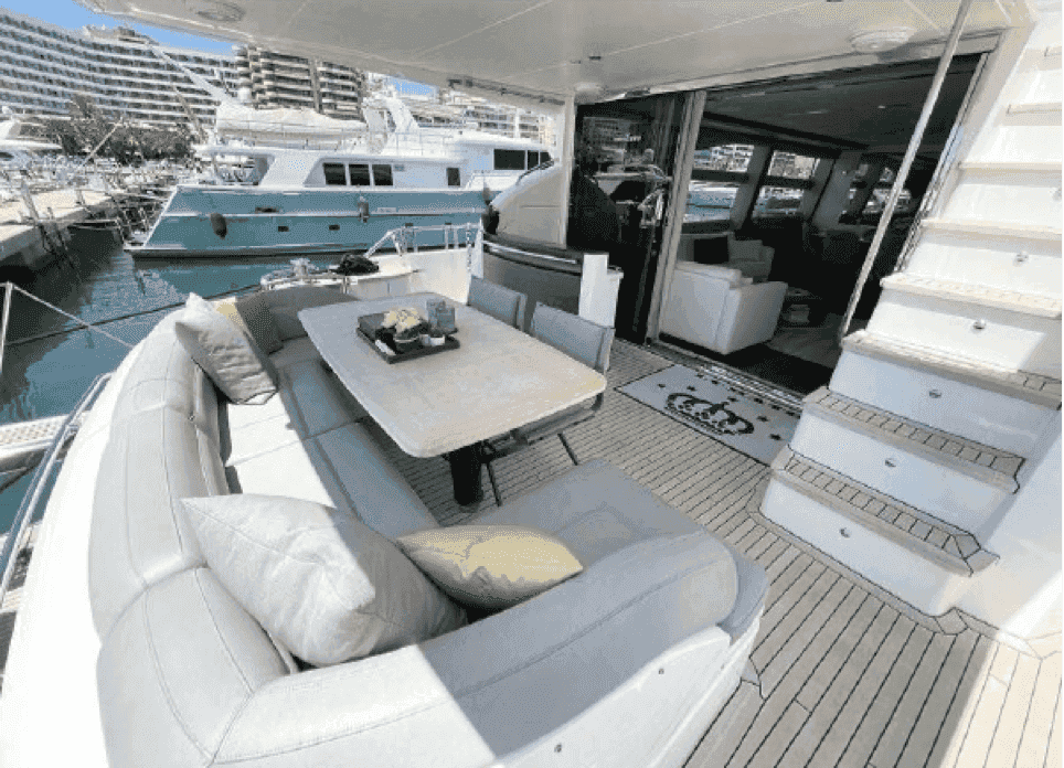 Princess Yachts Princess 82 (2014) - View 4