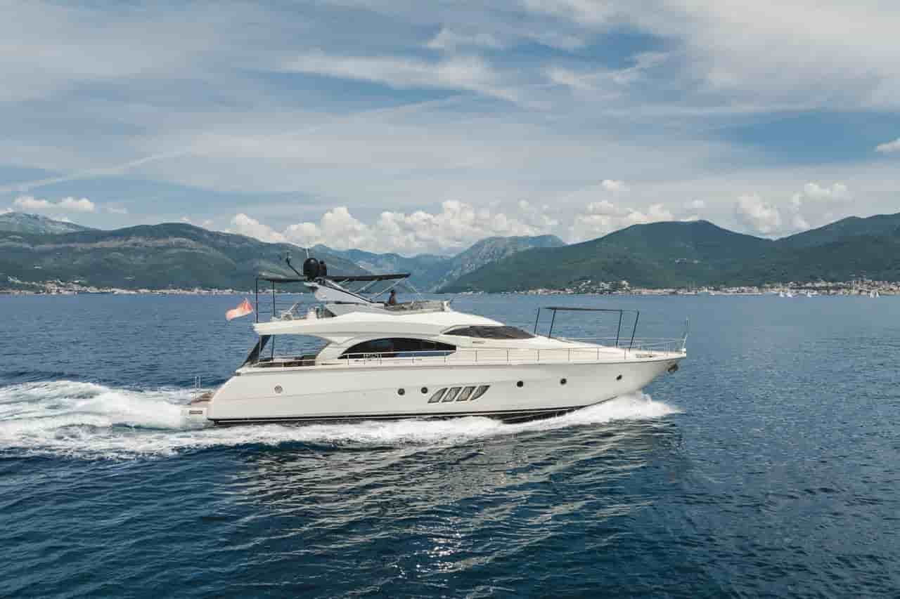 Dominator Dominator 680 S (2010) - View 1