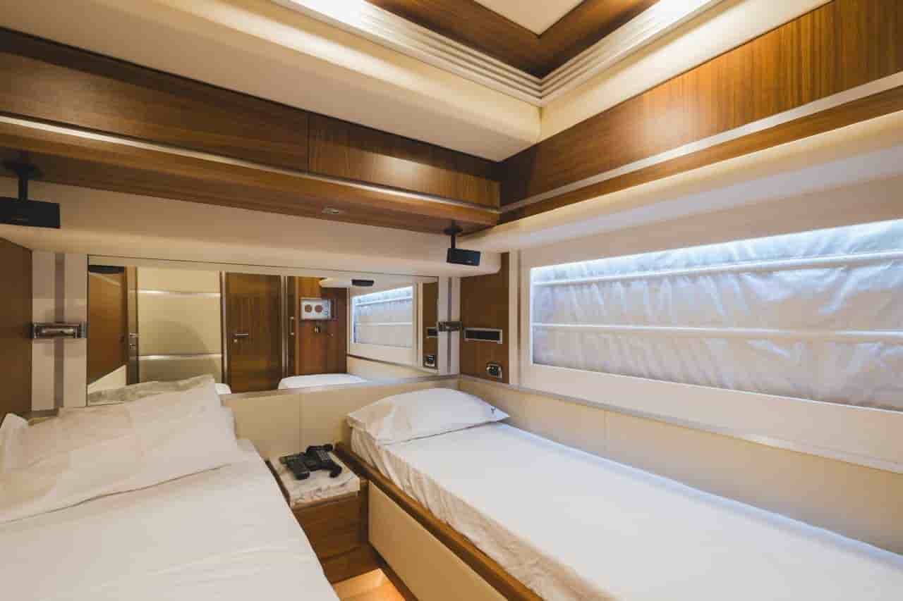 Dominator Dominator 680 S (2010) - View 21