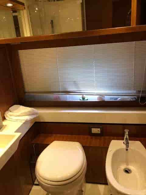 Riva Yachts Riva Venere 75 (2008) - View 11