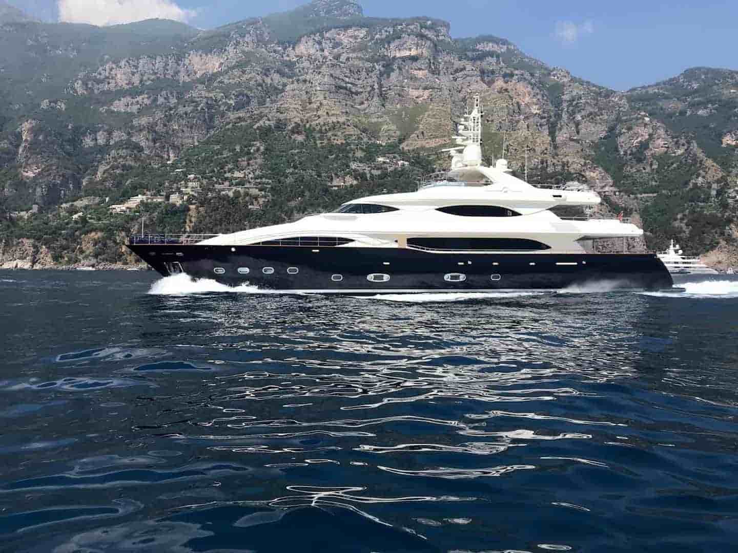 CRN Motoryacht CRN 40 M - View 1