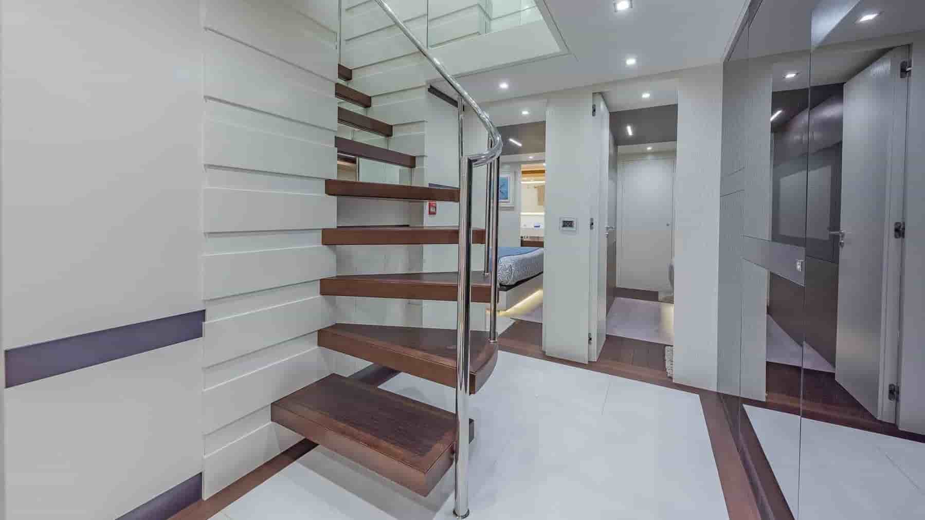 Astondoa 110 Century - View 44