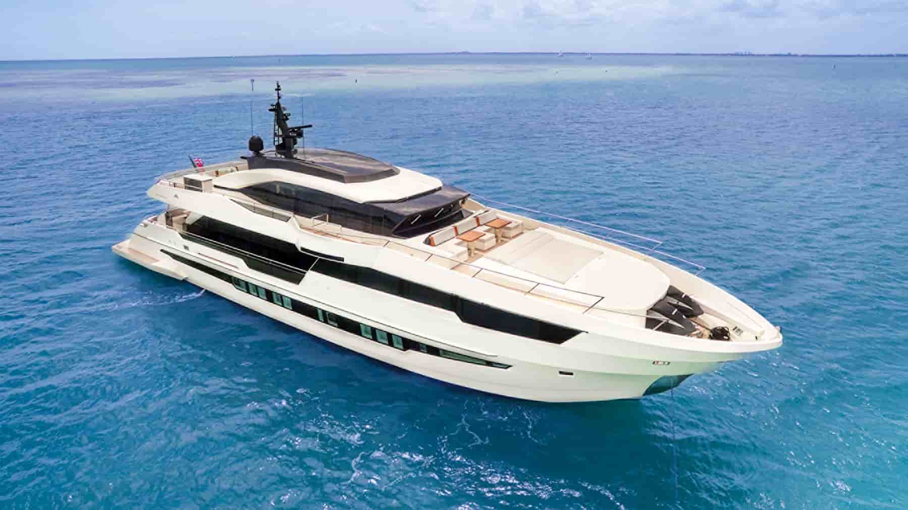 Astondoa 110 Century - View 5