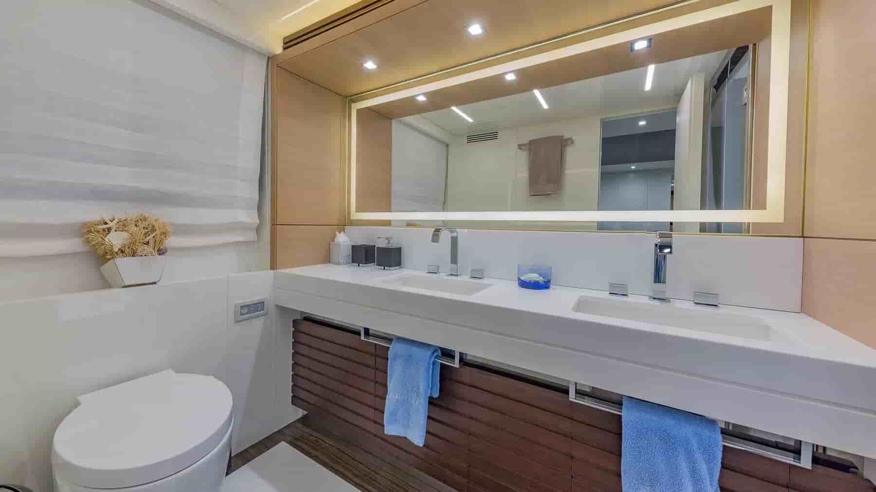 Astondoa 110 Century - View 51