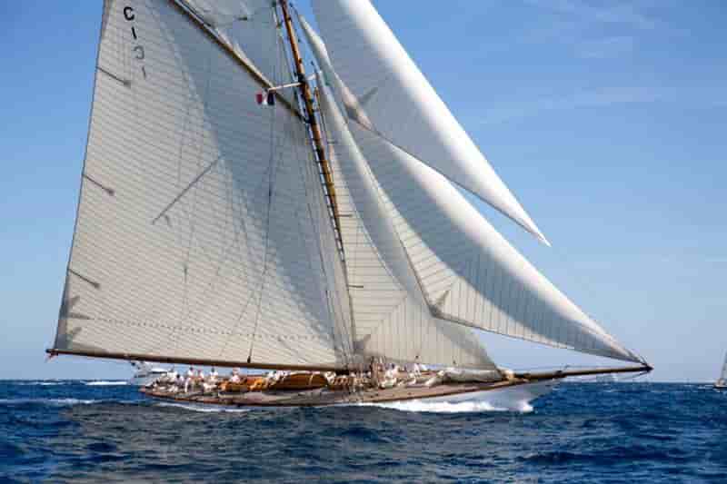 William Fife 125 Classic - View 3