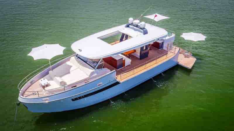 Astondoa 65 Top Deck - View 1