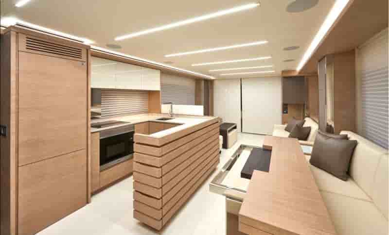 Astondoa 66 Flybridge - View 10
