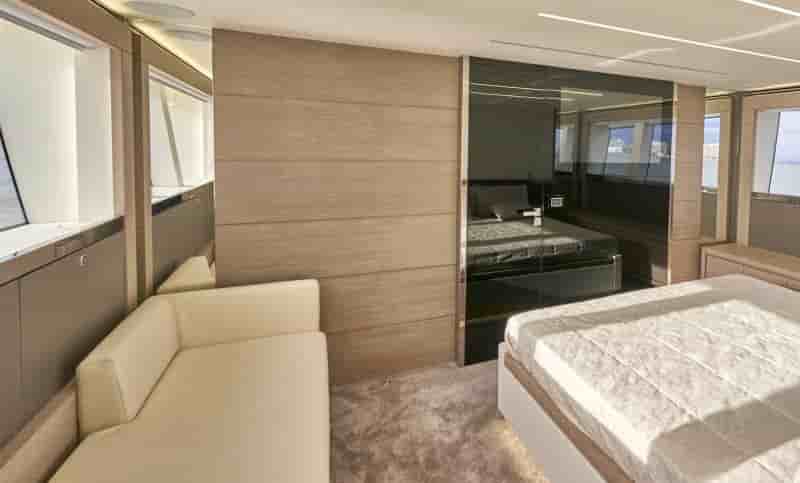 Astondoa 66 Flybridge - View 14