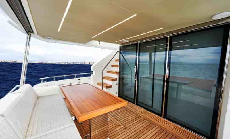 Astondoa 66 Flybridge - View 6
