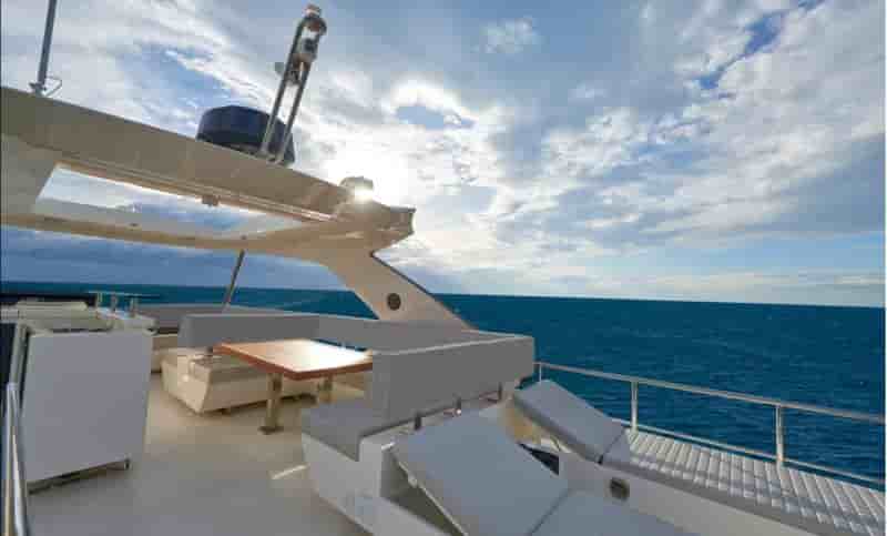 Astondoa 66 Flybridge - View 7