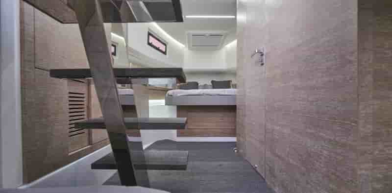 Astondoa 377 Coupe - View 11