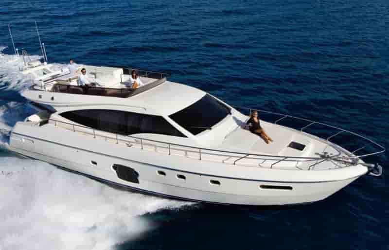 Ferretti 592 - View 1