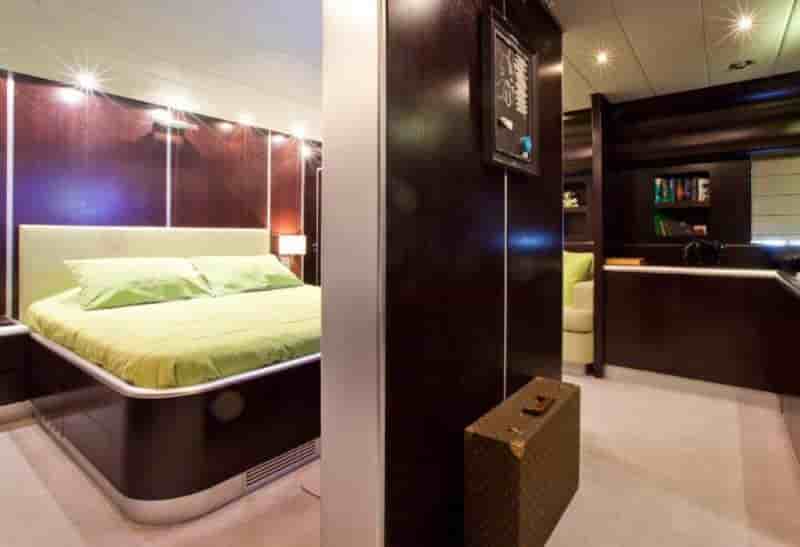 Leopard 27 - View 11