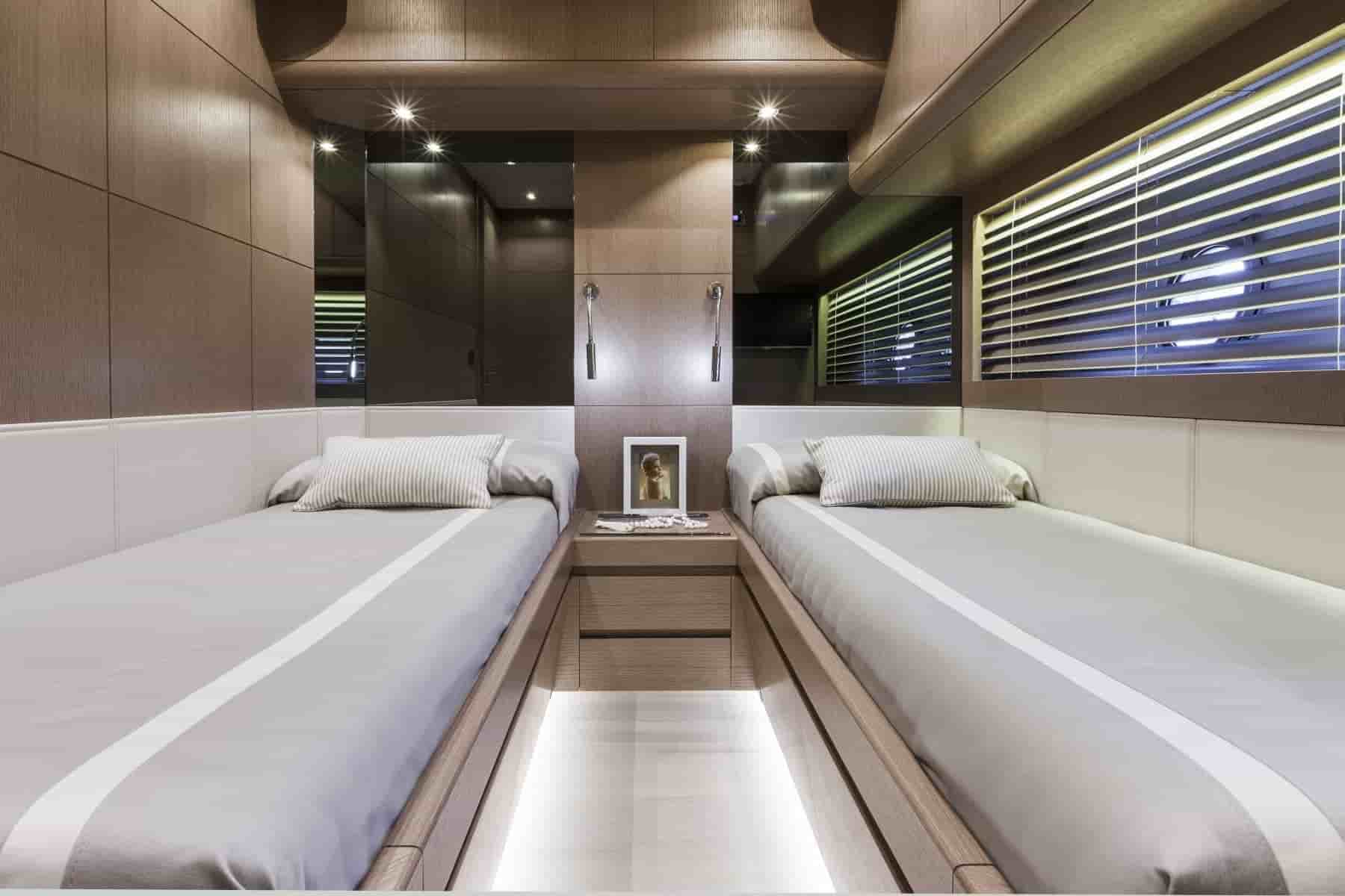 Dominator 800 - View 22