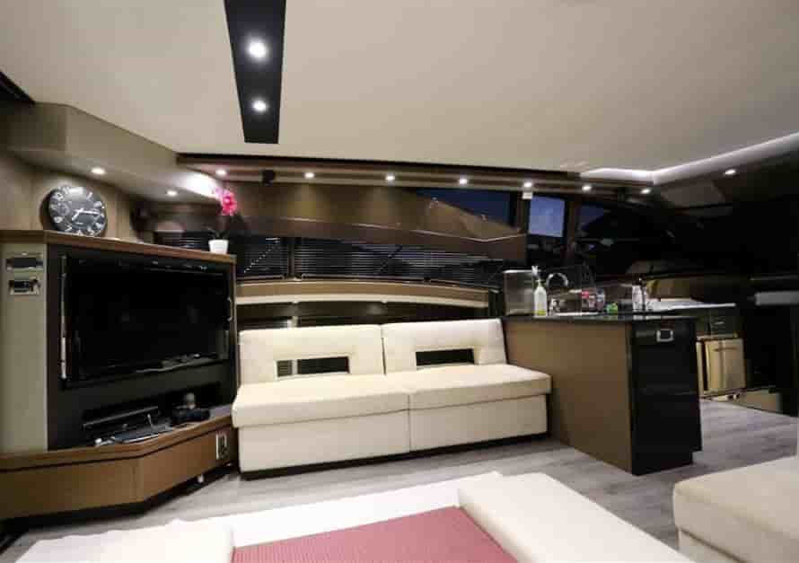 Marquis 630 Sport Yacht - View 14