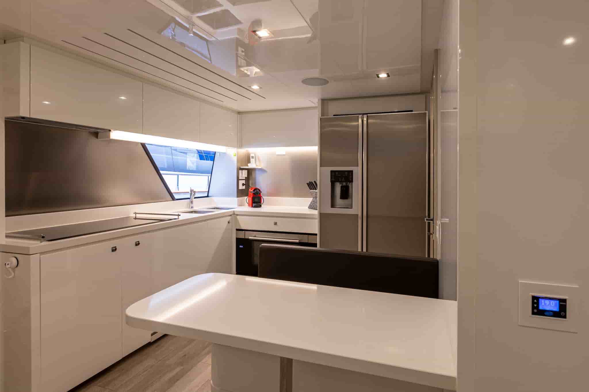 Ferretti Custom Line Navetta 28 - View 17