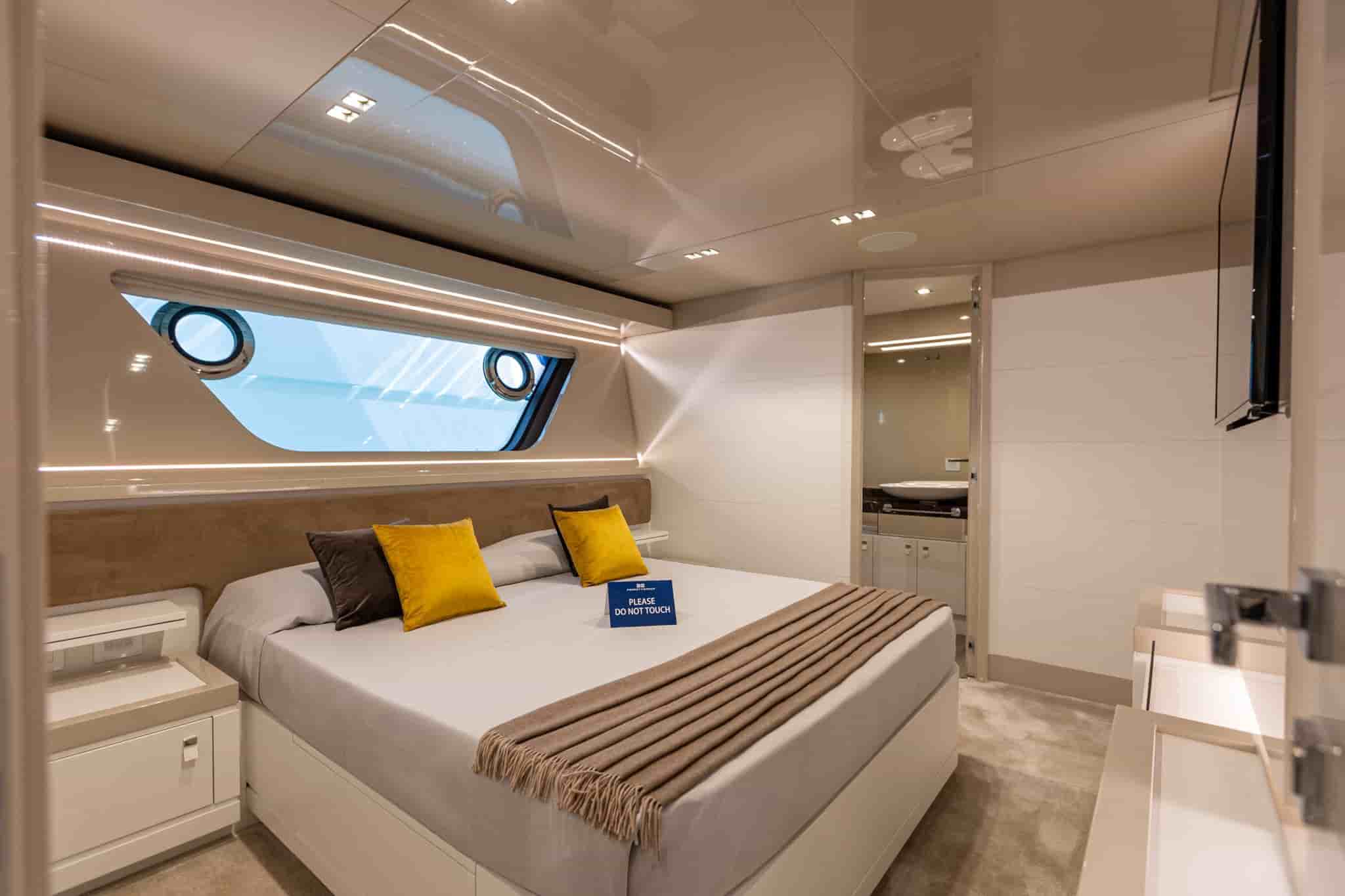 Ferretti Custom Line Navetta 28 - View 22