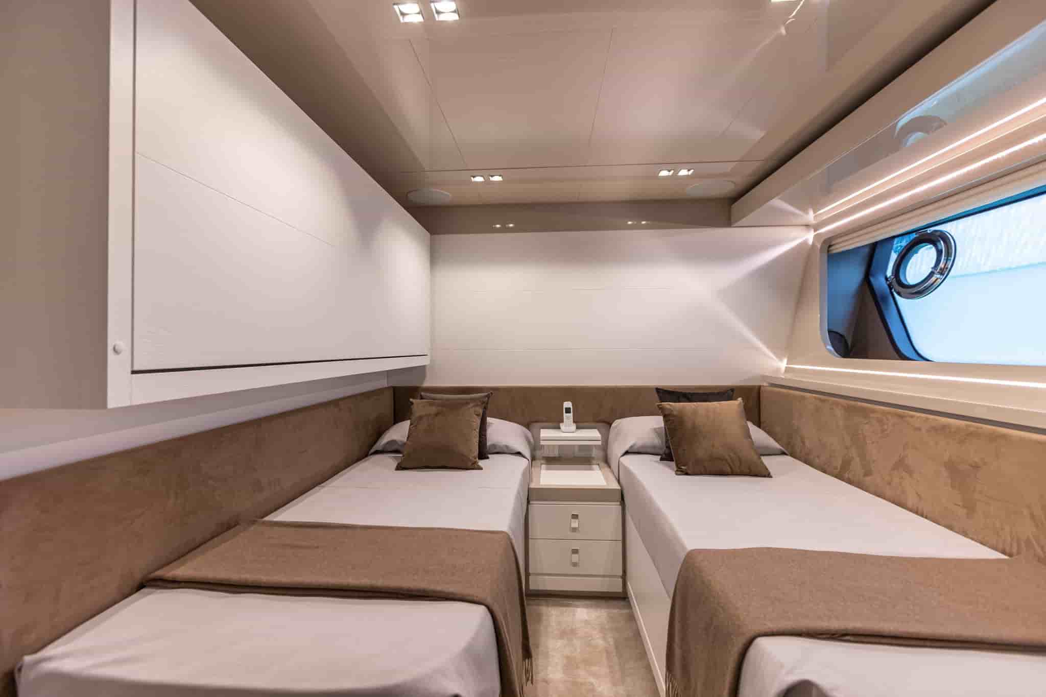 Ferretti Custom Line Navetta 28 - View 24