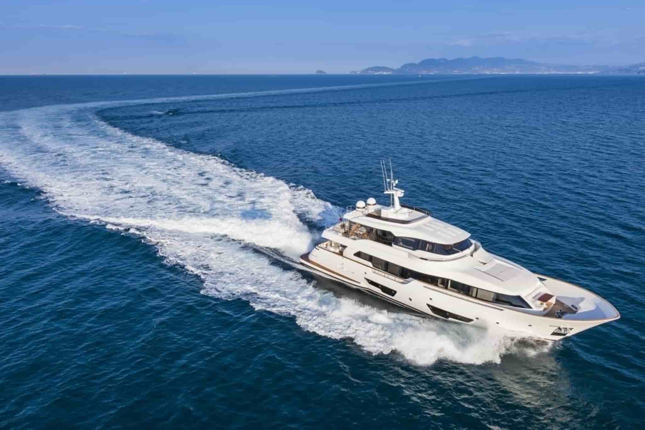 Ferretti Custom Line Navetta 28 - View 4