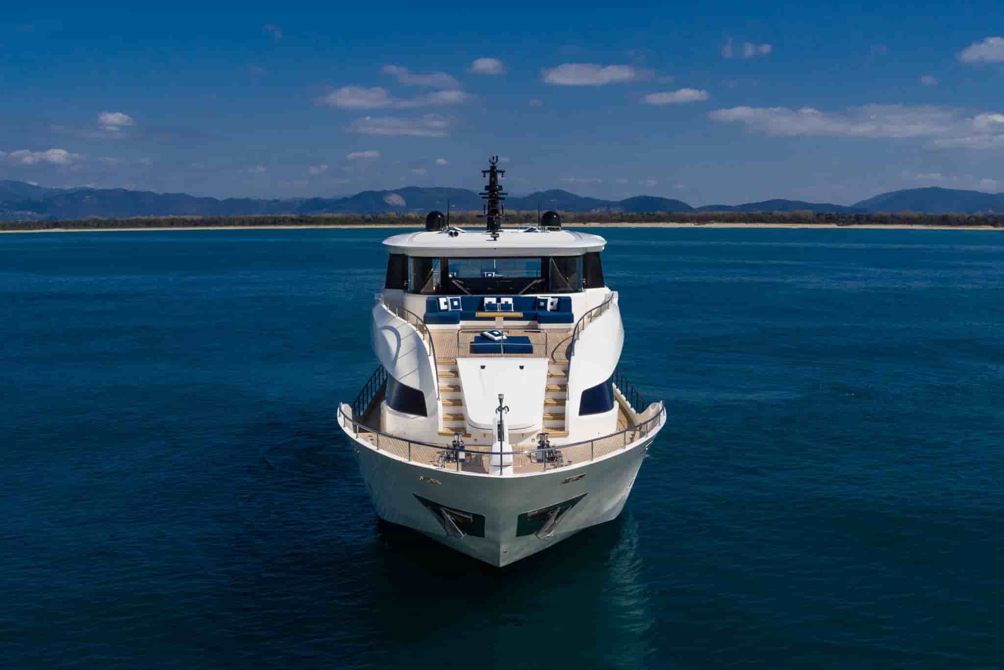 Maiora 30 Convertible - View 12