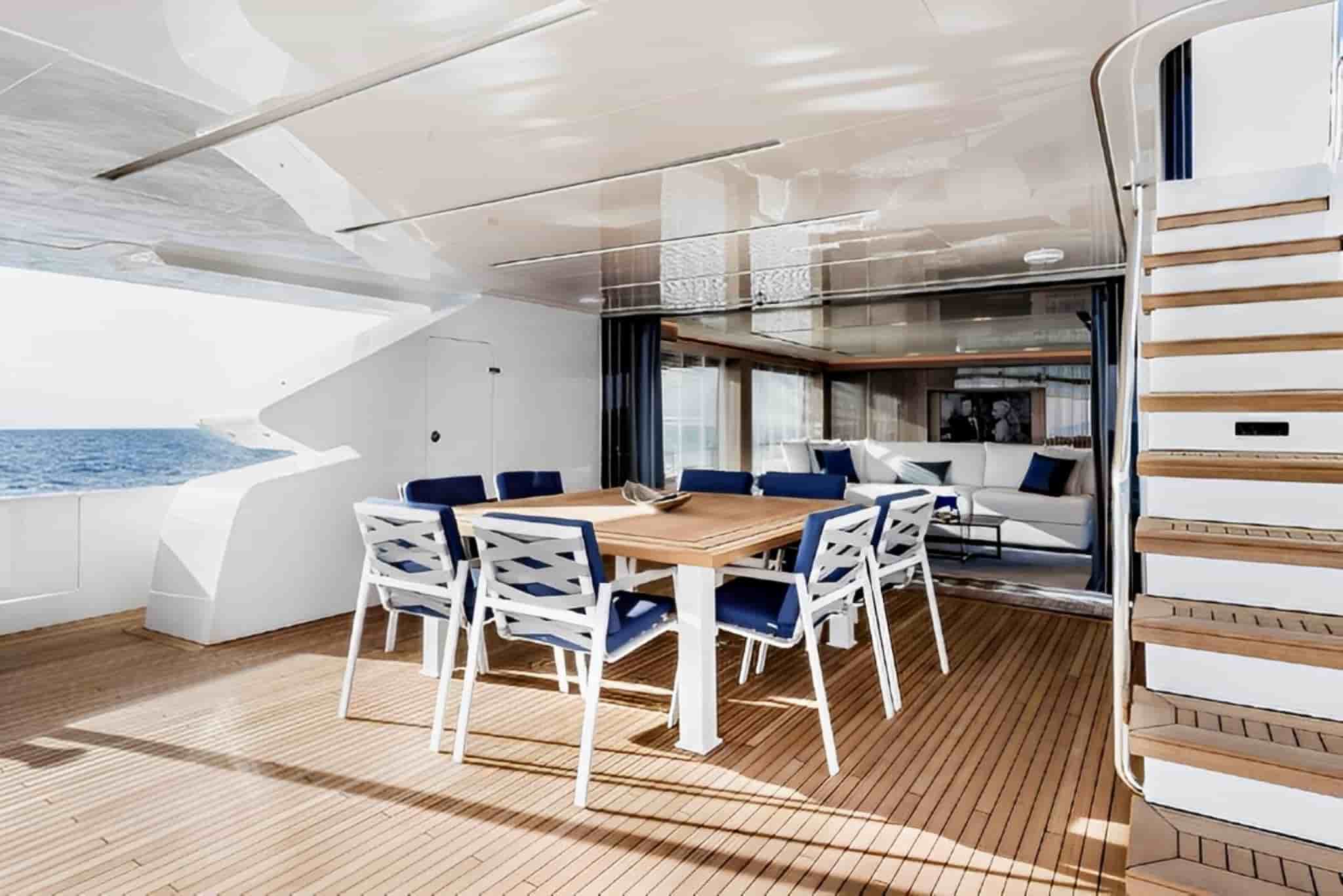 Maiora 30 Convertible - View 17