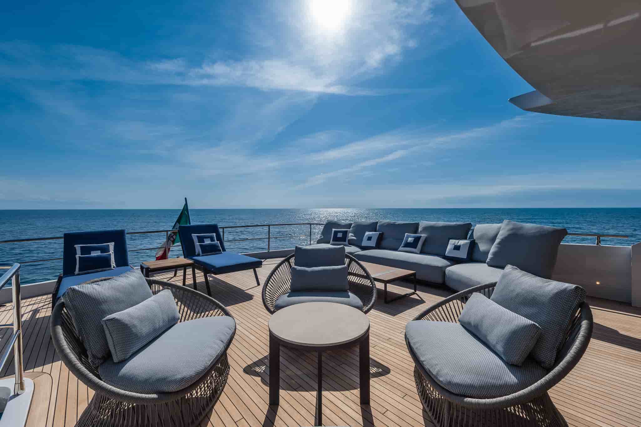 Maiora 30 Convertible - View 20