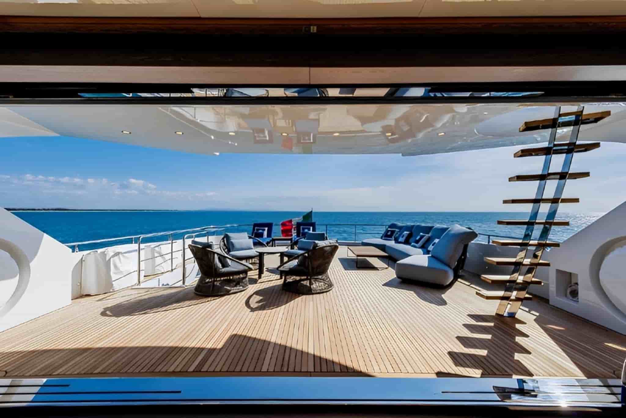 Maiora 30 Convertible - View 24