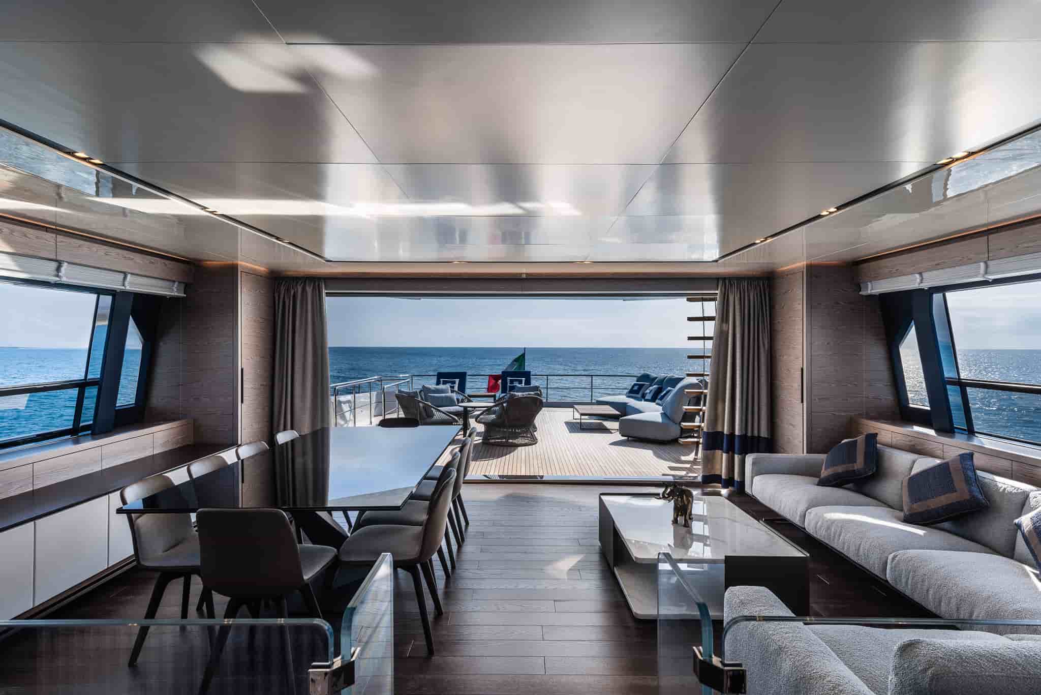 Maiora 30 Convertible - View 27