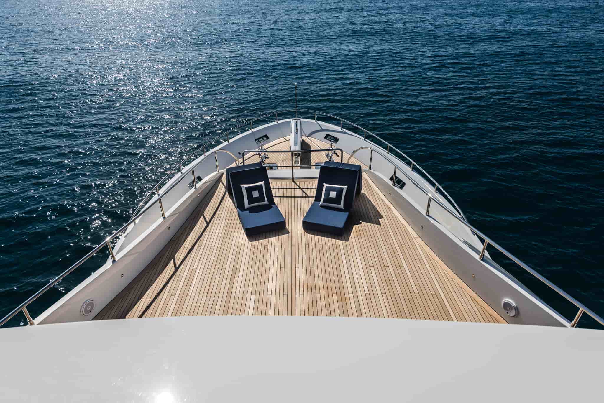 Maiora 30 Convertible - View 29