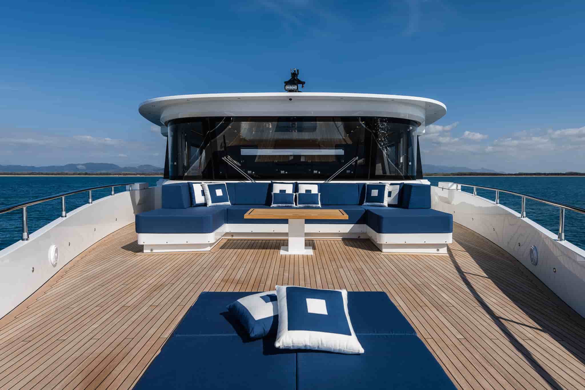 Maiora 30 Convertible - View 32