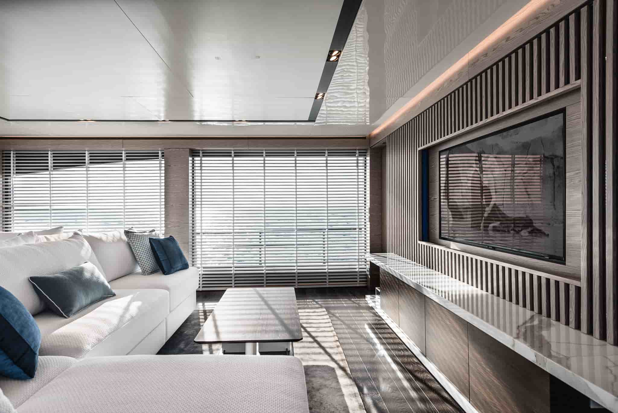 Maiora 30 Convertible - View 39