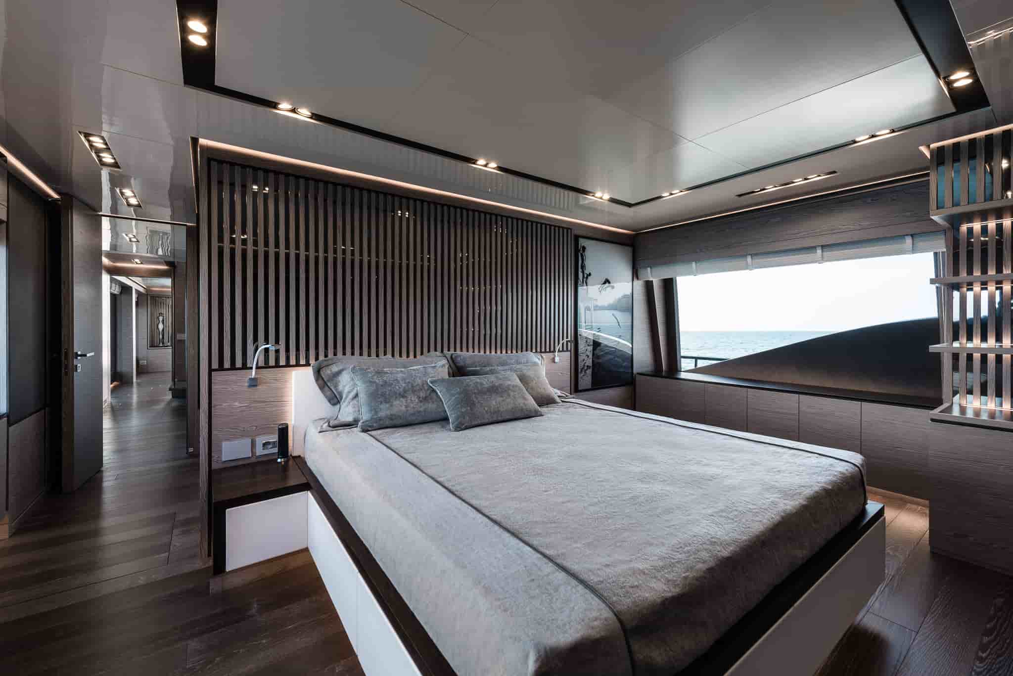 Maiora 30 Convertible - View 44